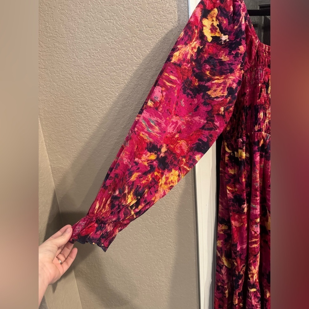 Vibrant Floral Long Sleeve Dress - Picture 4 of 4